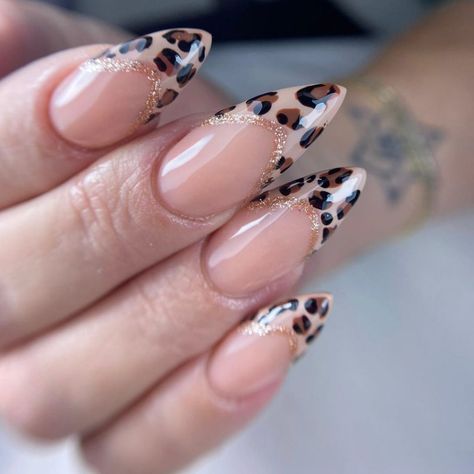 Fall Leopard Nails 2024: 25 Ideas, Designs, and Acrylic Trends Chrome Leopard Nails, Leopard Acrylics, Christmas Leopard Nails, White Leopard Nails, Fall Leopard Nails, Short Square Nail, Fall Acrylic, Nail Types, Leopard Print Nails