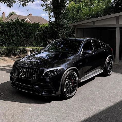 Mercedes Glc Coupe, Gle 63, Mercedes Benz Gle Coupe, Best Suv Cars, Aesthetic Sport, Mercedes Benz Suv, Sport Wallpaper, Black Mercedes Benz, Dream Cars Mercedes