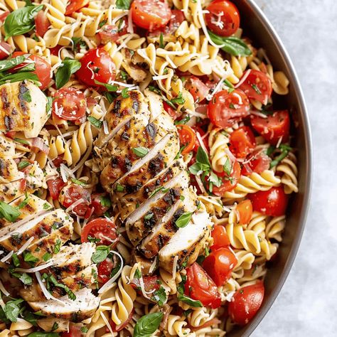 Bruschetta Chicken Pasta Salad Chicken Bruschetta Pasta, Healthy Bruschetta, Chicken Bruschetta, Bruschetta Pasta, Bruschetta Chicken Pasta, Bruschetta Chicken, Yum Recipes, Chicken Pasta Salad, Spaghetti Pasta