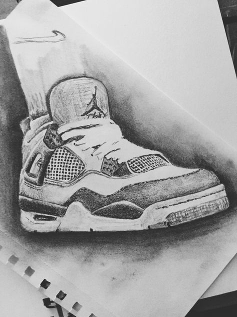 art Jordan 4s Drawing, Nike Shoe Drawing, Nike Shoes Sketch, Air Jordan Drawing, Drawing Sneakers, Nike Drawing, Basketball Drawings, Easy Graffiti Drawings, Abstract Pencil Drawings