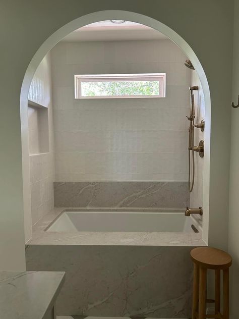 Arch Shower Entry, Rain Head, New Bathroom Ideas, Family Bathroom, House Diy, En Suite Bathroom, Park Avenue, Shower Tub, Shower Bath