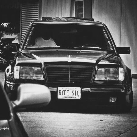 Mercedes 300e, Mercedes 124, Mercedes Classic, Mercedes W140, Mercedes Benz C220, Black Mercedes, Mercedes W126, Mercedes Benz Wallpaper, Black Mercedes Benz