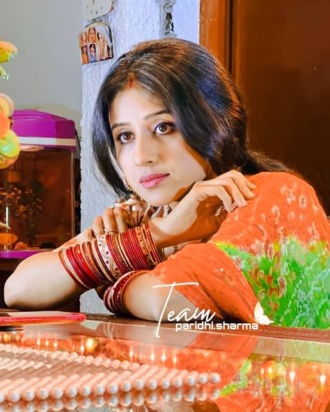 Paridhi Sharma, Fruit World, Baby Queen, Girly Photography, Actresses, Queen, Fruit, Photography, Red