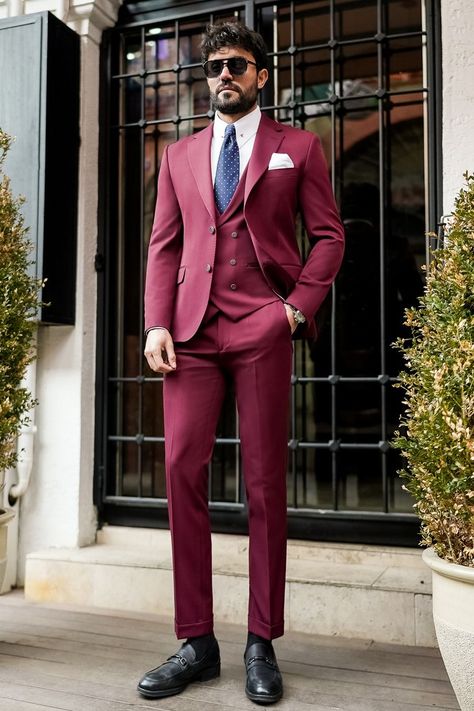 Immerse yourself in sophistication with our Crimson Couture Bordeaux Slim-Fit Suit 3-Piece. Meticulously tailored and boasting a captivating bordeaux hue, this ensemble radiates elegance and allure. The slim-fit silhouette offers a contemporary edge, ensuring you exude confidence and style at every turn. 

#singlebreasted #bordeaux #stripedsuit #suit #suits #slimfit #menstyle #menfashion #fashioninspo #formalwear #menclothing #formalattire Bow Tie Suit, Modern Fit Suit, Suit Styles, Suit Stores, Slim Fit Suit Men, Exude Confidence, Tuxedo Blazer, Slim Fit Suits, Slim Fit Suit