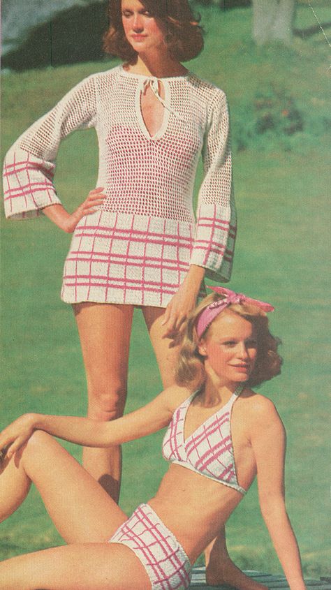 Reverse Single Crochet, Patti Hansen, Fashion 1970s, Crochet Swim, 60s 70s Fashion, Womens Crochet Patterns, Lauren Hutton, Crochet Swimwear, Vintage Crochet Pattern