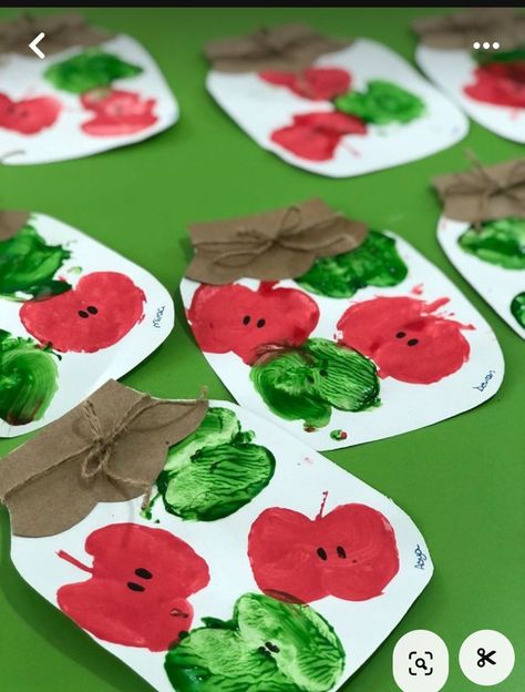 Letter D Fall Crafts, September Crafts For Kindergarten, Apple Kindergarten Activities, Apple Crafts For Kindergarten, Apple Art Preschool, Apple Activities Kindergarten, Apple Crafts Preschool, Apple Theme Activities, September Activities