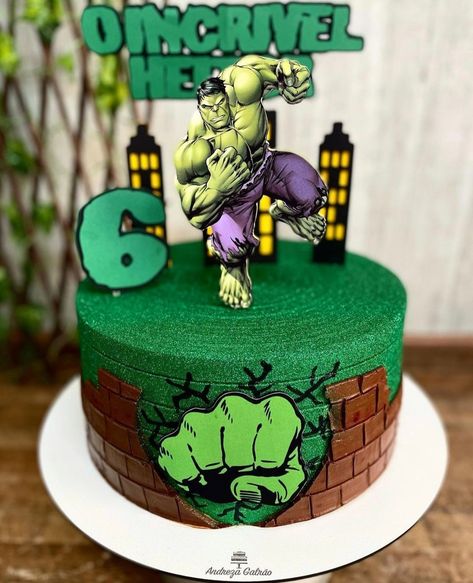 Bolo Do Hulk, Bolo Hulk, Hulk Birthday Cakes, Superhero Birthday Party Decorations, Hulk 4, Hulk Cake, Rodjendanske Torte, Hulk Party, Captain America Birthday