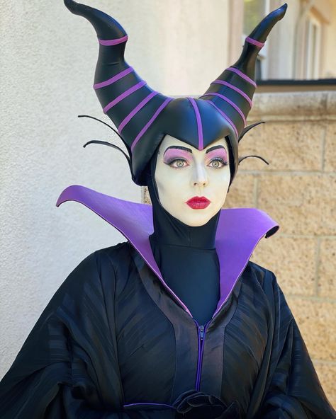 Maleficent Makeup, Disney Evil Queen, Evil Queens, Evil Witch, Fairy Tale Characters, Witch Costume, Halloween Make Up, Evil Queen, Halloween Make