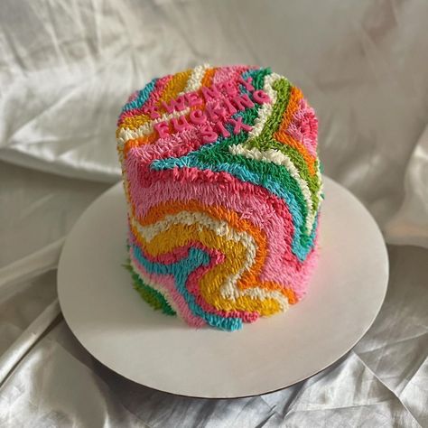 Cute Birthday Cake Ideas, Mini Red Velvet Cake, 2024 Cake, Strawberries Cream Cheese, Birthday Aesthetics, Tie Dye Cake, Cute Birthday Cake, Cake With Strawberries, Strawberry Cream Cheese Frosting