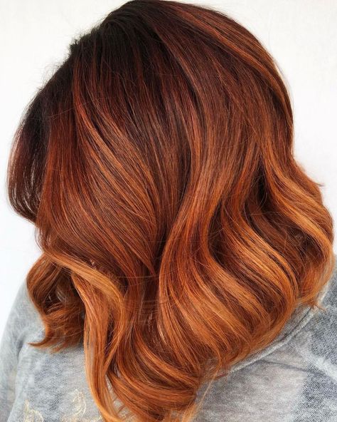 Copper Lob with Shadow Roots Red Hair Dark Roots, Hair With Black Roots, Pinkish Brown Hair, Long Bob Ombre, Red Copper Hair, Bright Copper Hair, Copper Hair Dark, Pretty Red Hair, Light Auburn Hair