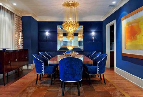 How to Get A Blue and Orange Dining Room | Home Design Lover #decoratewithblueandorange #decoratewithblueandorangeaccents #blueandorangedecor #blueandorangerooms #blueandorangediningroom Room Ideas Blue, Blue Dining Room Decor, Orange Dining Room, Blue Dining Room, Gold Dining Room, Blue Interior Design, Blue Dining Room Chairs, Upholstered Walls, Blue Living Room Decor