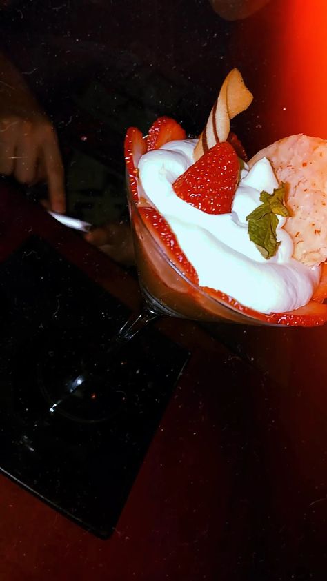 Dessert Strawberry Mouse Date Night Dessert Date Night, Strawberry Mouse, Dessert Strawberry, Date Night, Dessert