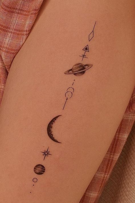 Spine Tattoos Moon And Stars, Unique Tattoos Back, Spinal Tattoo Women Ideas, Meaningful Moon Tattoos, The Sun And Moon Tattoo, Sun And Moon Spine Tattoo, Sun And Moon Tattoo Designs, Tattoos Sun And Moon, Sun And Moon Tattoos