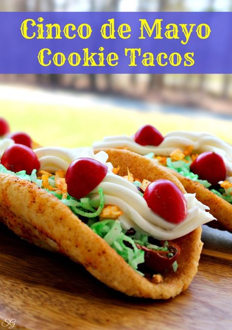 Dessert Taco Cookies for Cinco de Mayo! Celebrate the 5th of May with these EASY to make, spicy cookie tacos! Desserts For Cinco De Mayo, Easy Mexican Desserts, Taco Cookies, Traditional Mexican Desserts, Dessert Taco, Mexican Desserts, No Bake Sugar Cookies, Spicy Tacos, Taco Fillings