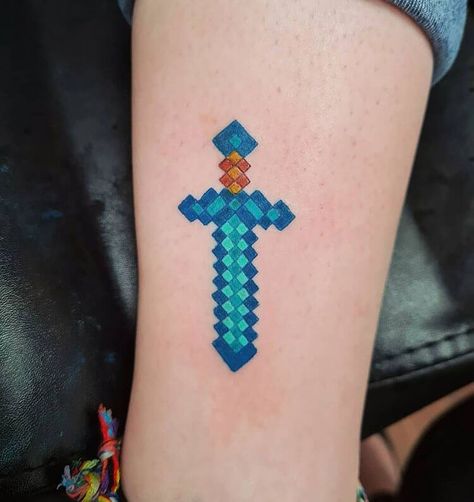 Minecraft Block Tattoo, Pixel Art Tattoo Ideas, Minecraft Tatoos Ideas, Tattoo Ideas Minecraft, Minecraft Flower Tattoo, Terraria Tattoo, Lil Tatoos, Pixel Tattoo Ideas, Pixelated Tattoo