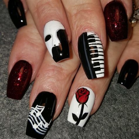 Opera Nails, Music Nails, Crazy Nail Art, Unghie Nail Art, Valentine Nail Art, Nail Designs Valentines, Crazy Nails, Diy Nail Designs, Acrylic Nail Art