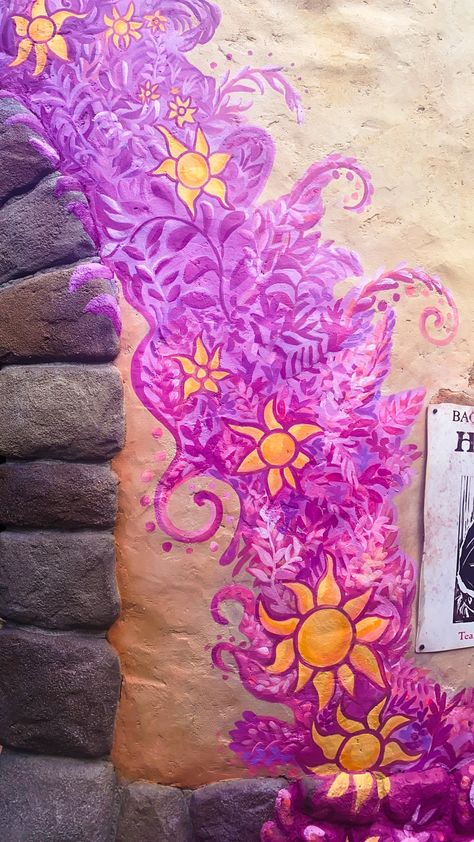 Tangled Inspired Home Decor, Rapunzel's Paintings Tangled, Tangled Wall Mural, The Art Of Tangled, Tangled Art Painting, Tangled Photo Booth, Tangled Inspired Room, Tangled Chalk Art, Tangled Wall Painting