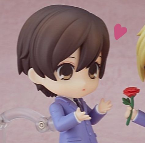 Nendoriod dolls of Haruhi Fujioka and Tamaki Souh from hit anime Ouran Host Club Ohsc Matching Pfps, Haruhi Manga Icons, Haruhi Fujioka Pfp, Haruhi Fujioka Icons, Haruhi And Tamaki, Haruhi Fujioka, Ouran High School Host Club Funny, Sensory Images, Shojo Anime