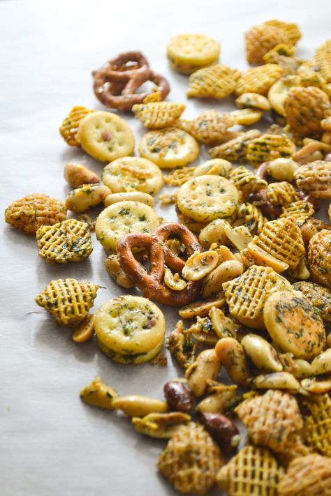 Ranch Chex Mix Recipes, Dill Pickle Ranch, Pickle Ranch, Dill Ranch, Ranch Chex, Ranch Christmas, Ranch Chex Mix, Chex Mix Recipe, Snack Mixes