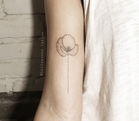 Wild Poppy Tattoo, Poppy Flower Tattoo, Poppy Tattoo, Poppies Tattoo, Wild Poppies, Realistic Tattoo, World Tattoo, Large Tattoos, Flower Black