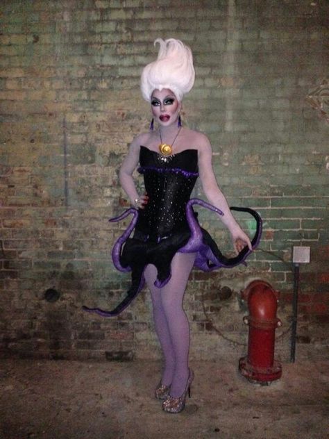 Raven as Ursula Raven Drag Queen, Ursula Cosplay, Ursula Costume, Sharon Needles, Drag Make-up, Rupaul Drag Queen, Be A Queen, Drag Makeup, Rupaul Drag