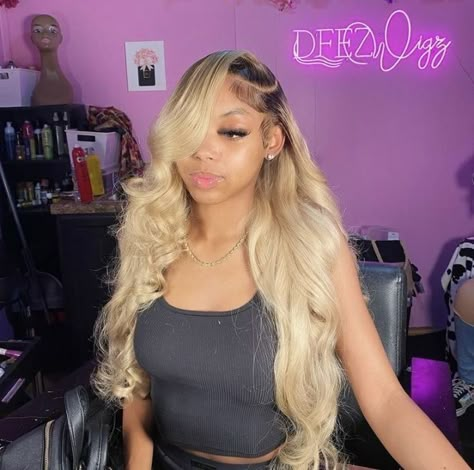 Blonde Frontal Sew In, Brown Roots Blonde Hair Wig, Bday Hairstyles, Baddie Ideas, Blonde Bundles, Blonde Hair With Roots, Wigs Hairstyles, Frontal Wig Hairstyles, Black Ponytail Hairstyles