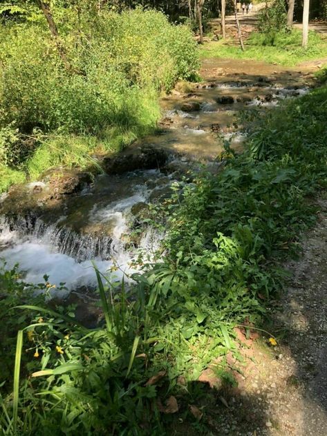 Gravel Parking, Decorah Iowa, Iowa Travel, A Short Hike, Waterfall Adventure, Spring Park, Ice Cave, Hiking Routes, Waterfall Hikes