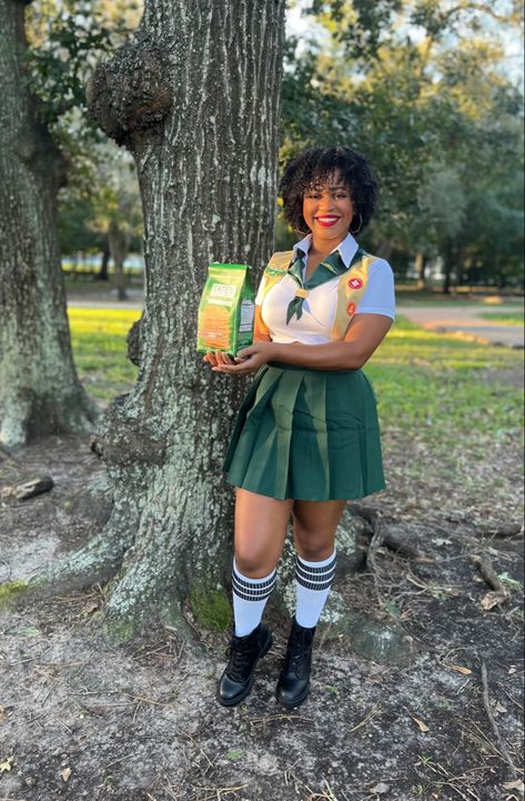 Girl Nerd Costume, Girl Scout Costume, Nerd Costume, Black Halloween Costumes, Estilo Swag, Halloween 20, 31 Days Of Halloween, Group Halloween Costumes, Nerd Girl