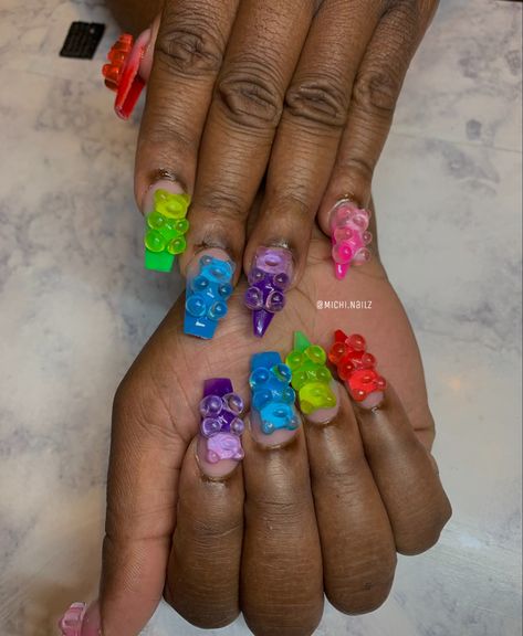 Nails Gummy Bear, Gummy Bear Nails, Bear Nails, Bears Nails, Ombré Nails, Gummy Bear, Nail Art Ideas, Nail Charms, Gummy Bears