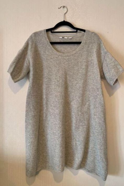 Uniqlo Crew Neck Short Sleeve Knit Tunic Original Pice: Rs.2000/ Sale Price: Rs.900/ Categories : Women Category : Clothing Sub – Category : Top Designer : Uniqlo Condition : Like New Material: Purewool Colour : Gray Product Size : L Whatsapp Contact:7836091959 Whatsapp Contact, Colour Gray, Knit Tunic, Sale Price, Uniqlo, Tops Designs, Like New, Crew Neck, Knitting