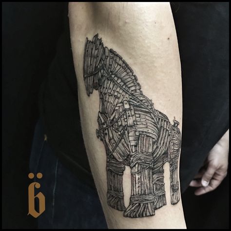 Trojan Tattoo Ideas, Trojan Horse Tattoo, Horse Rearing Tattoo, Trojan Horse Drawing, Medieval Horse Tattoo, Atlas Tattoo, Horse Tattoo, Greek Myths, Blackwork