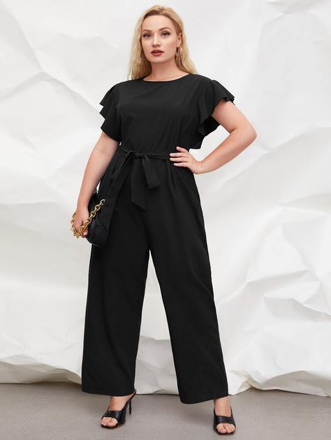 Graduation Jumpsuit Outfit, Jumpsuit Outfit Wedding Guest, Plus Size Graduation Outfit, Plus Size Wedding Guest Outfits, Jumpsuit Outfit Wedding, Plus Size Rompers, Grad Outfits, Plus Size Workwear, Semi Formal Outfits