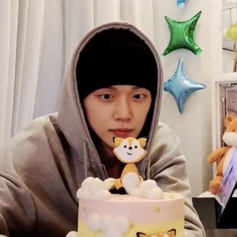 Happy Birthday Icons, Yeonjun Lq, Birthday Icon, I Have No One, Txt Yeonjun, Blue Springs, Tomorrow Will Be Better, Dancing Queen, Know Nothing