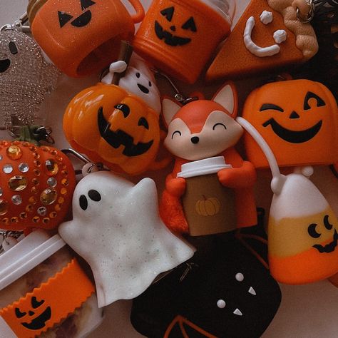 Halloween Aesthetic Spooky Season, Cutesy Halloween Aesthetic, Pumkin Aesthetic Halloween, Bath And Body Works Halloween 2023, Halloween Bath And Body Works Aesthetic, Halloween Core, Sally Skellington, Tiny Tina, Pumpkin Queen