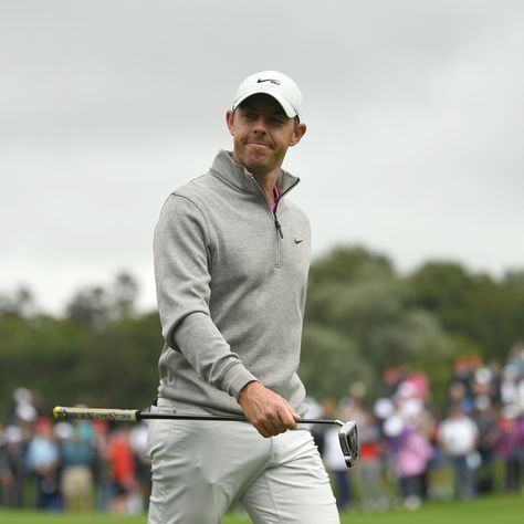 Golf Fits, Outfit Golf, Pga Tour Players, Golf Men, Golf Inspiration, Rory Mcilroy, Bleacher Report, Top Videos, Pga Tour