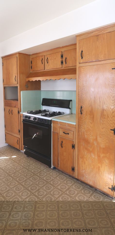 1950's Fixer Upper Home Tour - Renovations - Click to see More Before and After on the Blog Kitchen Ideas Bungalow, 1950 Home Remodel Before After, Kitchen With Pink Cabinets, 50s Home Renovation, 1950s Style Kitchen, 1950s House Renovation Exterior, 50s House Renovation, 1950s Renovation House, 1940s Home Renovation