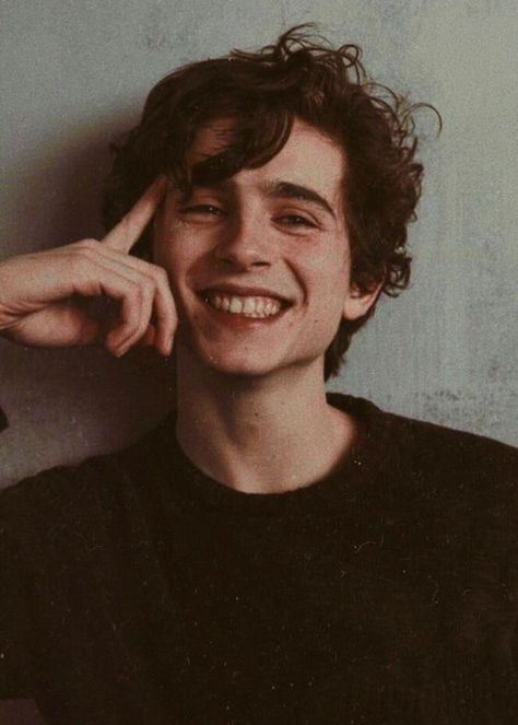 28 Aesthetic and Vintage Timothee Chalamet iPhone Wallpaper Ideas  #WallpaperIdeas Timmy Turner, Handsome Men Quotes, Men Quotes Funny, Robert Sheehan, Woman Sketch, Images Harry Potter, Timmy T, Regulus Black, Photographie Inspo