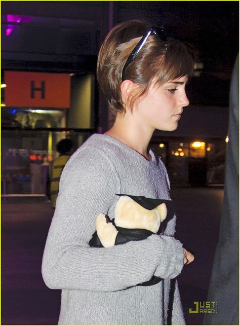 Emma Watson Pixie, Emma Watson Short Hair, Chic Short Hair, Cute Haircuts, Cut My Hair, Hair Envy, Grow Out, Pixie Hairstyles, Hair Today