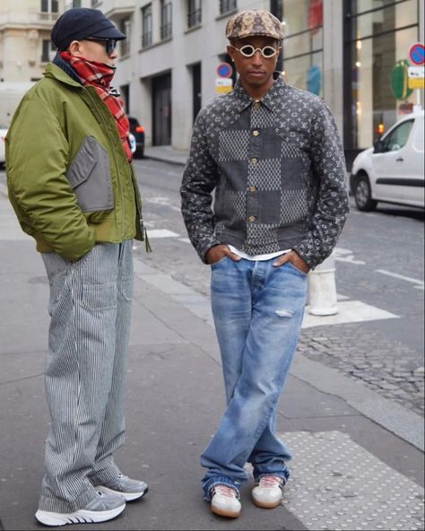 Nigo And Pharrell, Pharell Outfits, Pharrell Outfits, Pharrell Williams Outfits, Pharell Williams Style, Lv Streetwear, Pharrell Williams Fashion, Pharrell Fashion, Pharell William