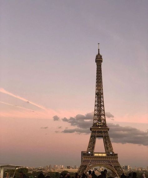 Paris Dream, France Aesthetic, Paris Vibes, Paris Pictures, Paris Aesthetic, City Vibe, The Eiffel Tower, Future Travel, City Aesthetic