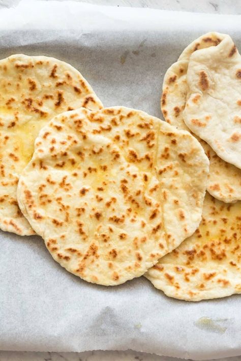 2 Ingredient Flatbread Recipe- No yeast! Easy and delicious two ingredient dough flatbreads PERFECT to make wraps, flatbread pizzas, quesadillas and more! Vegan, Gluten Free and Dairy Free. Yogurt Flatbread, Healthy Flatbread, Flatbread Pizzas, Pita Bread Recipe, Homemade Flatbread, Pizza Roll, Flatbread Recipe, Flat Breads, 3 Ingredient Recipes