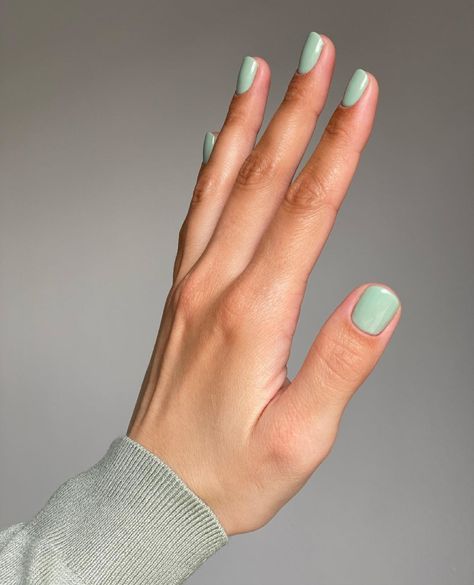 Pastel Green Gel Nails, Mint Nails, Happy Nails, Minimal Nails, Her Nails, Nail Colours, Cute Gel Nails, Dipped Nails, Minimalist Nails