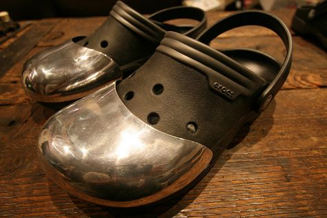 Steel-toe Crocs Diy Fails, Not Aesthetic, Getting Fired, Funny Games, Popular Memes, Bored Panda, Wizard, Atlanta, Work Wear