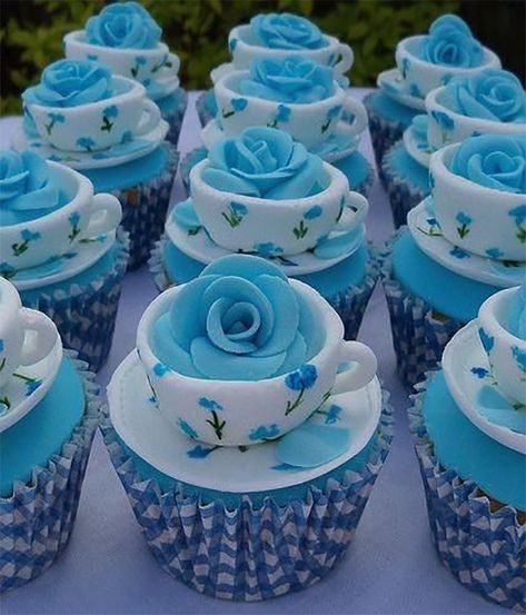 Cupcakes Bonitos, Tea Cup Cupcakes, Cupcakes Flores, Mini Torte, Cake Mini, Creative Cupcakes, Beautiful Cupcakes, Love Cupcakes, Dessert Bar