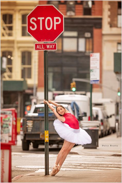 Outdoor Ballet Photography, Outdoor Dance Photography, Dance Portraits, Ballerina Photography, Greenwich Village Nyc, Types Of Dancing, Dance World, Downtown Manhattan, Ballet Photos