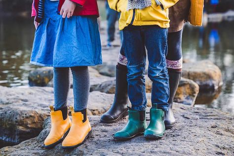 Merry People US Rain Boot Review | TOT HOT OR NOT Don't let the rain get you down. Explore Merry People Boots for comfort and style, rain or shine! #melbournekids #tothotornot #melbourne #MerryPeopleBoots #MerryPeople #RainBoots #FashionableRainwear Woolen Tights, Merry People, Gum Boot, Hunter Wellies, Red Rain, Kids Rain Boots, Short Rain Boots, Boots Store, Ankle Rain Boots