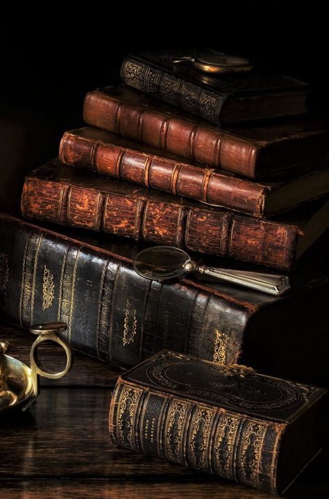 Ancient Books Aesthetic, Books Widget, Magic Library Aesthetic, Dark Library Aesthetic, Old Library Aesthetic, Books And Tea, Aesthetic Dark Academia, Old Library, Library Aesthetic