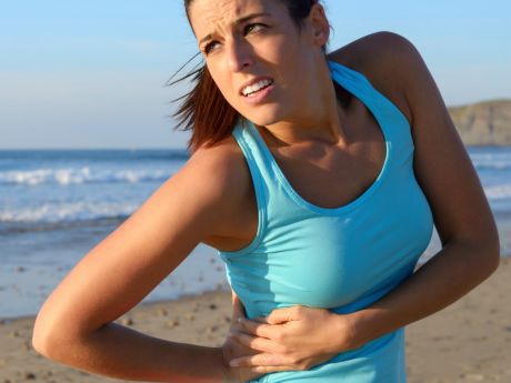 How to Get Rid of Runner's Cramps Myofascial Pain Syndrome, Healthy Kidneys, Stomach Cramps, Runner's World, Running Tips, Cider Vinegar, Running Women, Get Fit, Cider