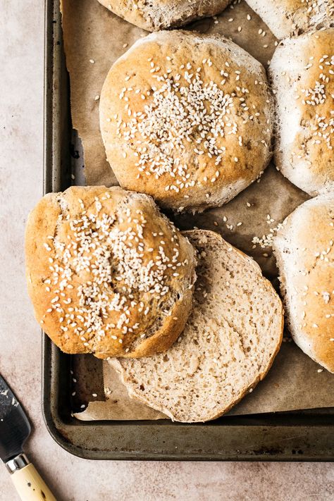 These gluten free hamburger buns are soft and delicious! So easy to make, naturally vegan, and no xanthan gum, they're the perfect addition to your BBQ burgers! Gluten Free Hamburger Buns Recipe, Vegan Burger Buns, Hamburger Buns Recipe, Gluten Free Hamburger Buns, Vegan Dinner Rolls, Banana Diaries, Gluten Free Hamburger, Gluten Free Burger, Hamburger Bun Recipe