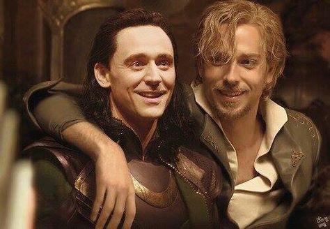 Loki & Frandal Fandral Thor, Zachary Levi, Thor Loki, God Of Mischief, Arte Dc Comics, Dc Memes, Dark World, The Dark World, Loki Tom Hiddleston